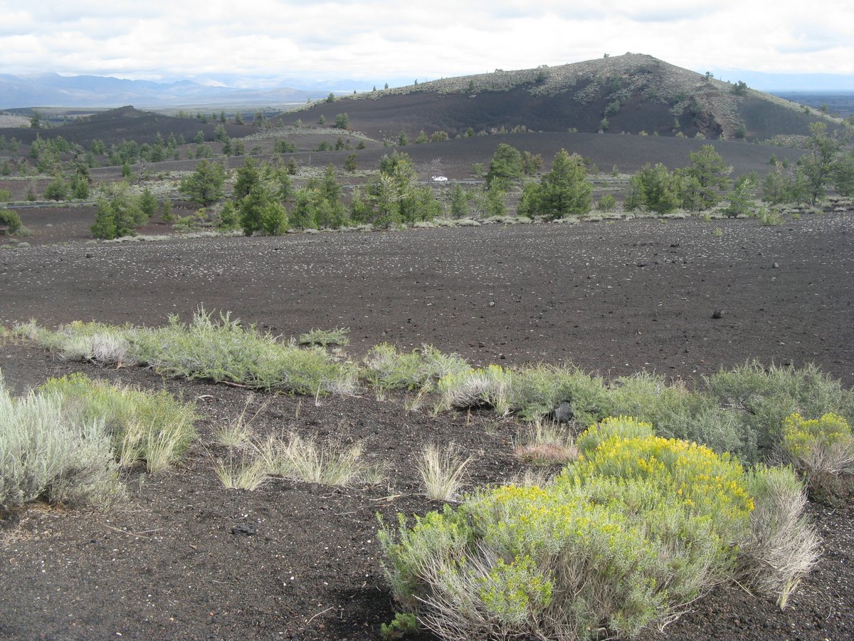 essay about the beauty and danger of a volcano