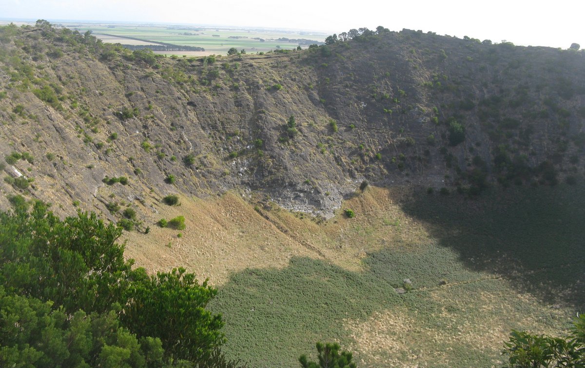 essay about the beauty and danger of a volcano